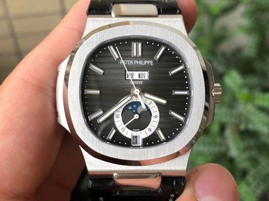NAUTILUS 5726 COMPLICATED SS 1:1 BEST EDITION BLACK TEXTURED DIAL ON BLACK RUBBER STRAP A324 Replica