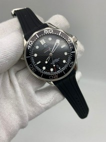 Breitling Avenger Silver Gold Chrono High Version on SS Strap Replica