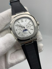 Patek Philippe Nautilus White Dial High Version Replica Watch