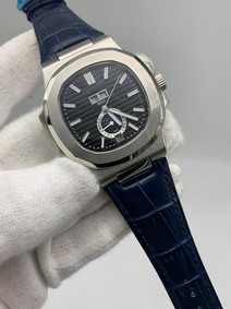 Patek Philippe Nautilus Black Dial High Version Replica Watch