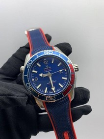 Omega Seamaster Blue Dial On Blue Strap Replica