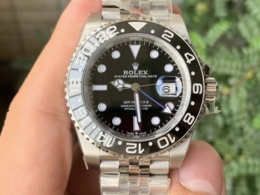 GMT-Master II 116710 LN Black Ceramic 904L Steel VRF 1:1 Best Edition on Jubilee Bracelet SA3186 CHS Replica