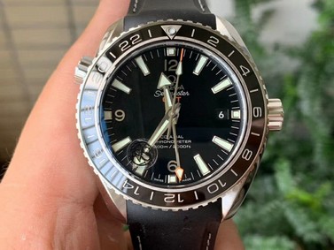 Planet Ocean 600M Co-Axial GMT 43.5mm VSF 1:1 Best Edition Black Dial Black Ceramic Bezel A8605 Super Clone Replica