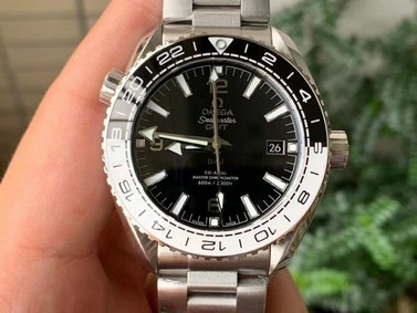 Planet Ocean 600M 'Tai Chi' GMT 43.5mm VSF 1:1 Best Edition Black/White Ceramic Bezel and Dial A8906 Super Clone Replica Watch