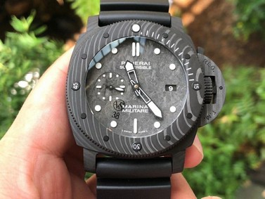 PAM979 Carbotech VSF Best Edition Carbon Dial on Rubber Strap P.9010 Clone Replica