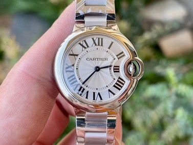 Ballon Bleu 33mm SS AF 1:1 Best Edition White Textured Dial on SS Bracelet Jap Quartz Replica