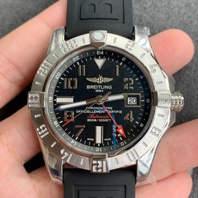 Avenger GMT SS GF 1:1 Best Edition Black Dial Roman Markers on Black rubber Strap A2836 V2 Replica