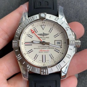 Avenger GMT SS GF 1:1 Best Edition White Dial on Black rubber Strap A2836 V2 Replica