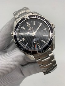 Omega Seamaster Black 007 Dial on Steel Strap Replica