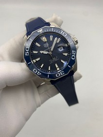 Tag Heuer Blue Dial Chrono on Blue Rubber Strap Mirror Replica