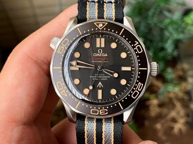 Seamster 300 "No Time to Die" Limited Edition VSF 1:1 Best Edition on SS Mesh Bracelet A8806 V4 Replica