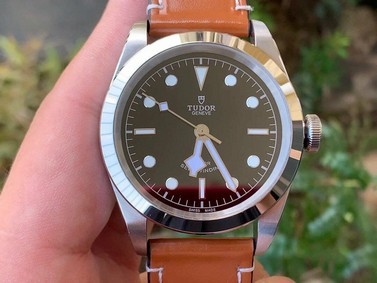 Black Bay 41 LF 1:1 Best Edition Black Dial on Brown Leather Strap A2824 Replica