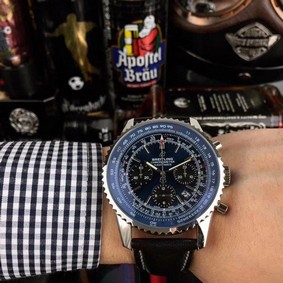 Breitling Navitimer Black Blue Dial on Black Leather Strap Replica