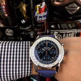 Breitling Navitimer Black Blue Dial on Black Leather Strap Replica