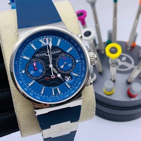 UN Maxi Marine Blue Dial Silver Case on Blue Rubber Strap Replica