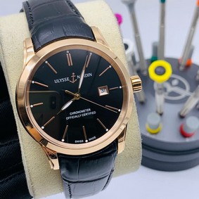 UN Classic Black Dial Gold Case on Black Leather Strap Replica