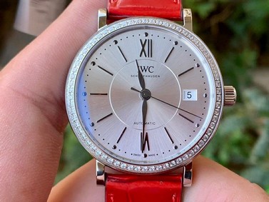 Portofino 37mm SS V7F 1:1 Best Edition White Dial Diamonds Bezel on Red Leather Strap Replica