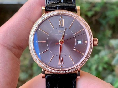 Portofino 37mm RG V7F 1:1 Best Edition Gray Dial Diamonds Bezel on Black Leather Strap Replica