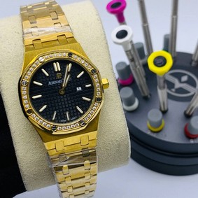 Audemars Piguet Royal Oak 33mm YG Black Dial Replica