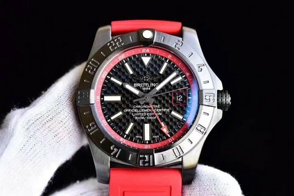 Breitling Avenger II GMT BlackSteel DLC/TI/RRU Black GF V2 Replica