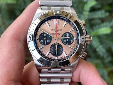 Breitling Chronomat B01 Pink GF Replica