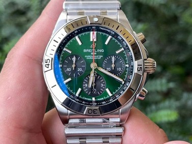 Breitling Chronomat B01 Green GF Replica